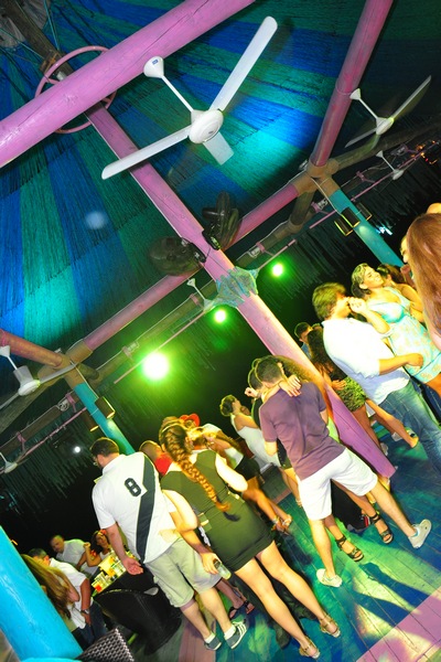 Saturday Night Fever At Edde Sands